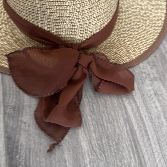 Summer hat - Picture 3 of 4